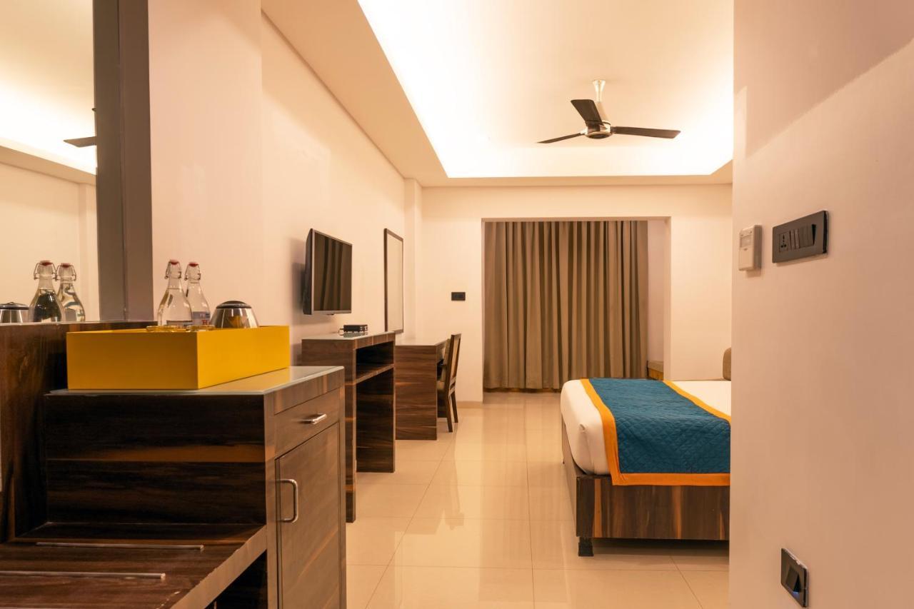 Zone Connect By The Park Parra Goa Hotel Anjuna Ngoại thất bức ảnh