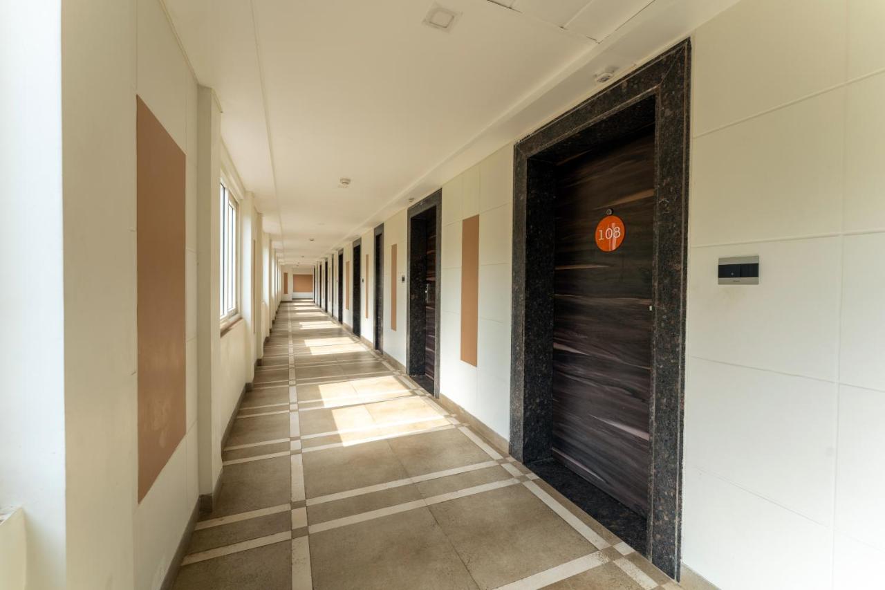 Zone Connect By The Park Parra Goa Hotel Anjuna Ngoại thất bức ảnh