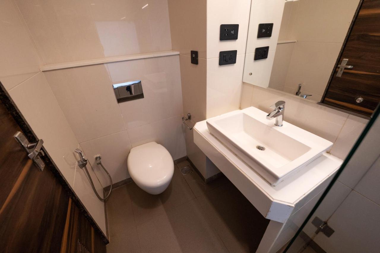 Zone Connect By The Park Parra Goa Hotel Anjuna Ngoại thất bức ảnh
