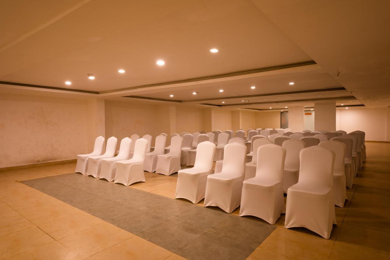 Zone Connect By The Park Parra Goa Hotel Anjuna Ngoại thất bức ảnh