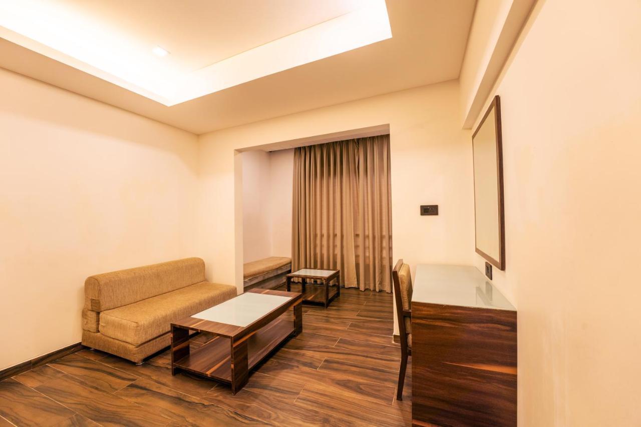 Zone Connect By The Park Parra Goa Hotel Anjuna Ngoại thất bức ảnh