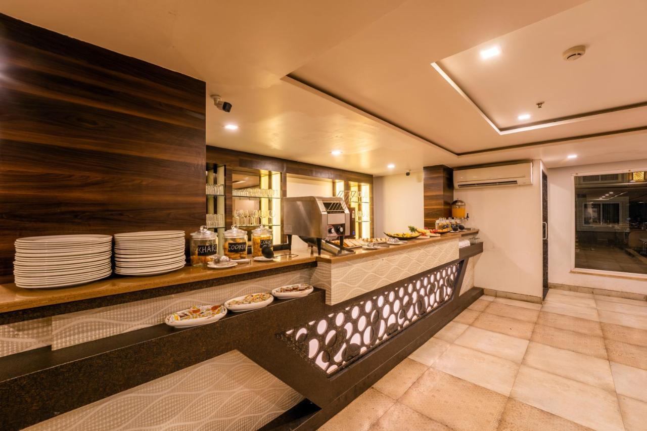 Zone Connect By The Park Parra Goa Hotel Anjuna Ngoại thất bức ảnh