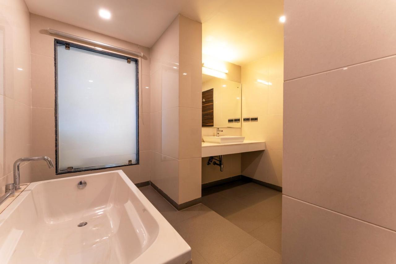 Zone Connect By The Park Parra Goa Hotel Anjuna Ngoại thất bức ảnh